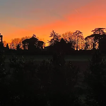 Toscane Creations A 20 Mn De Toulouse Oda ve Kahvaltı Azas